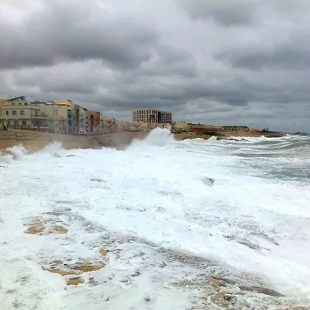 White In A Seaview Xgħajra