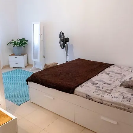 Homestay szállás White In A Seaview Xgħajra